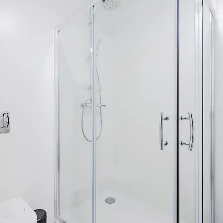 Balcony Retreat | Urban Flats Daire Porto