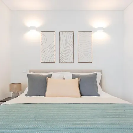 Balcony Retreat | Urban Flats Porto