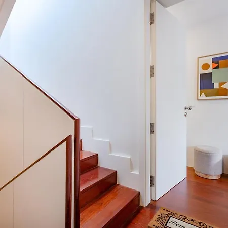 Balcony Retreat | Urban Flats * Oporto
