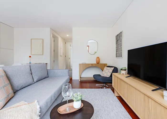 Balcony Retreat | Urban Flats * Porto