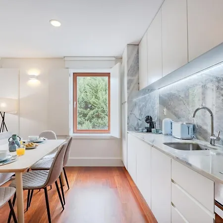 Balcony Retreat | Urban Flats Daire