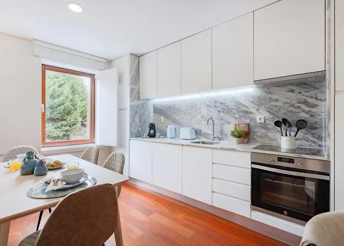 Daire Balcony Retreat | Urban Flats *