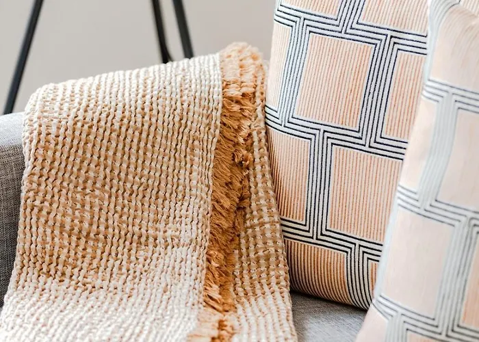 Daire Balcony Retreat | Urban Flats